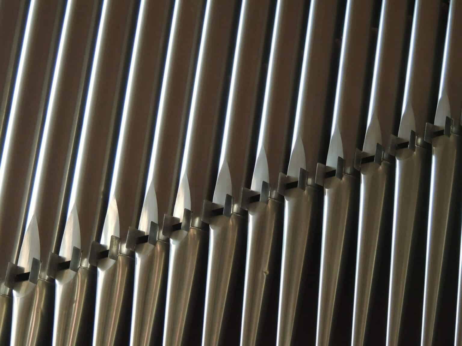 organ whistle 411515 1920