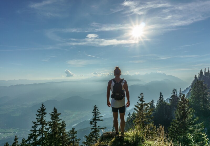 hiker 918473 1920